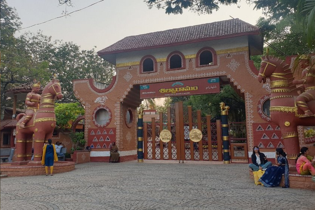 Hyderabad landmark context: Shilparamam, HITEC City — Moosi Web roundup photography