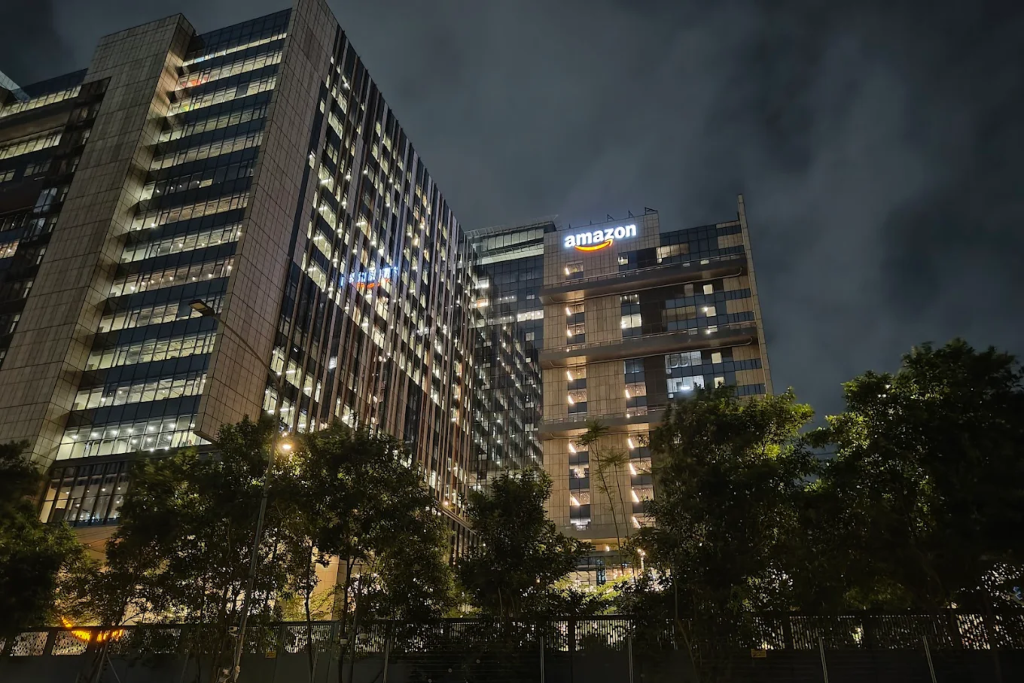 Amazon Campus, Financial District — landmark buyer guide featured image