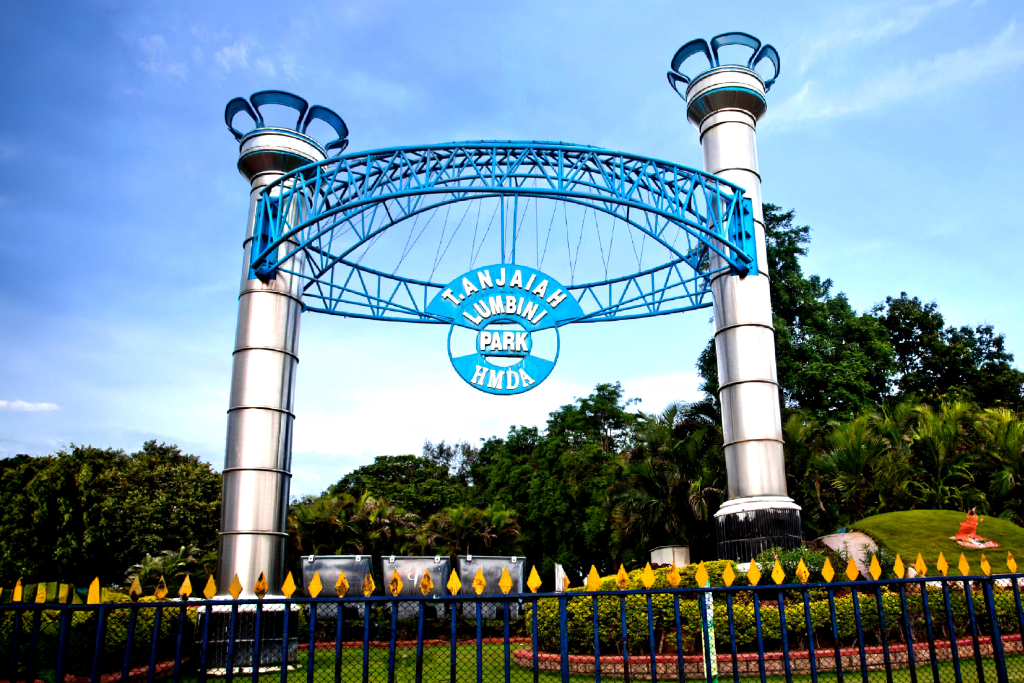 Best website designers in Hyderabad near Lumbini Park, Financial District — Moosi Web Hyderabad