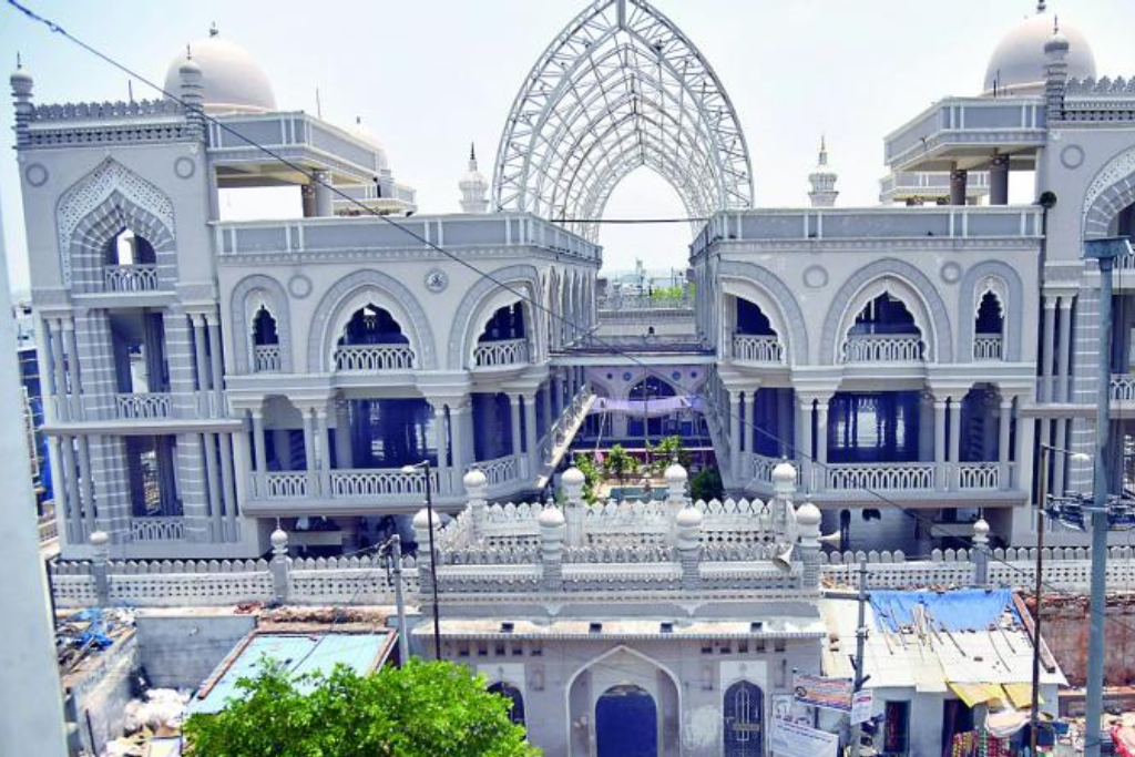 Alwal Masjid, Alwal — landmark buyer guide featured image