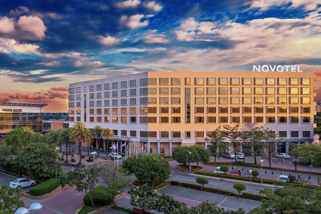Professional SEO services for businesses in Hyderabad near Hyderabad International Convention Center, HITEC City — Moosi
